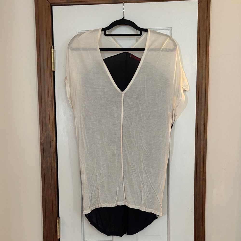 BKE Red White V-Neck Women's Top